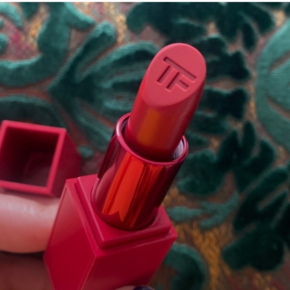Tom Ford Lip Color Matte - Scarlet Rouge - Picture 1 of 7